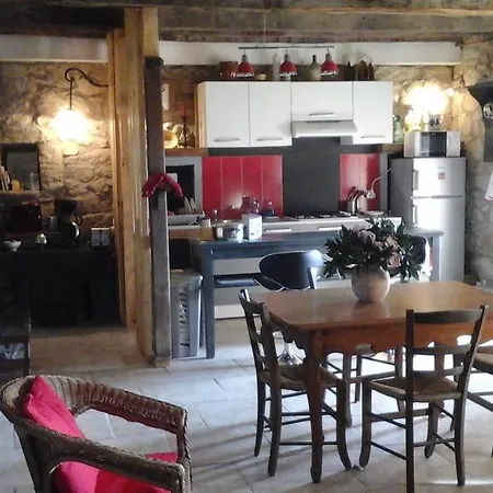 Chambres D'hotes Au Chateau Bed & Breakfast