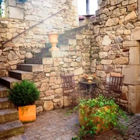 Chambres D'hotes Au Chateau * Lunac
